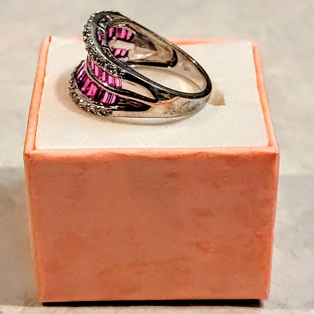 VINTAGE 4 ROW ETERNITY BAND BAGUETTE CUT RUBIES & ROUND DIAMONDS SILVER RING - Picture 7 of 12